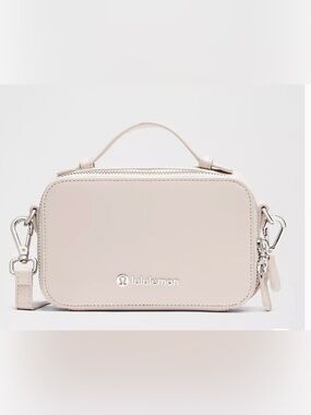 NWT Lululemon Leather Alternative Camera Crossbody
Bag
